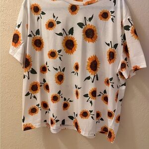 SHEIN Sunflower Print White Tee